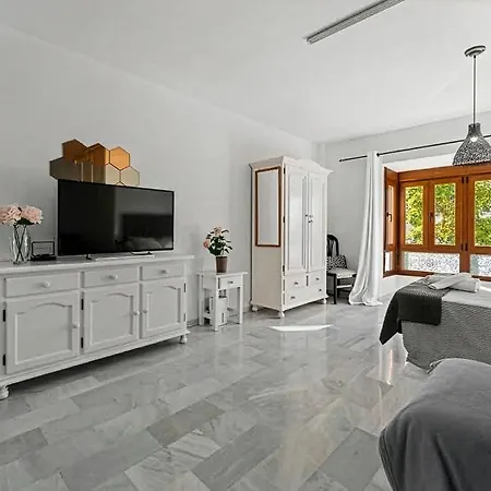 Dona Pia Apartment